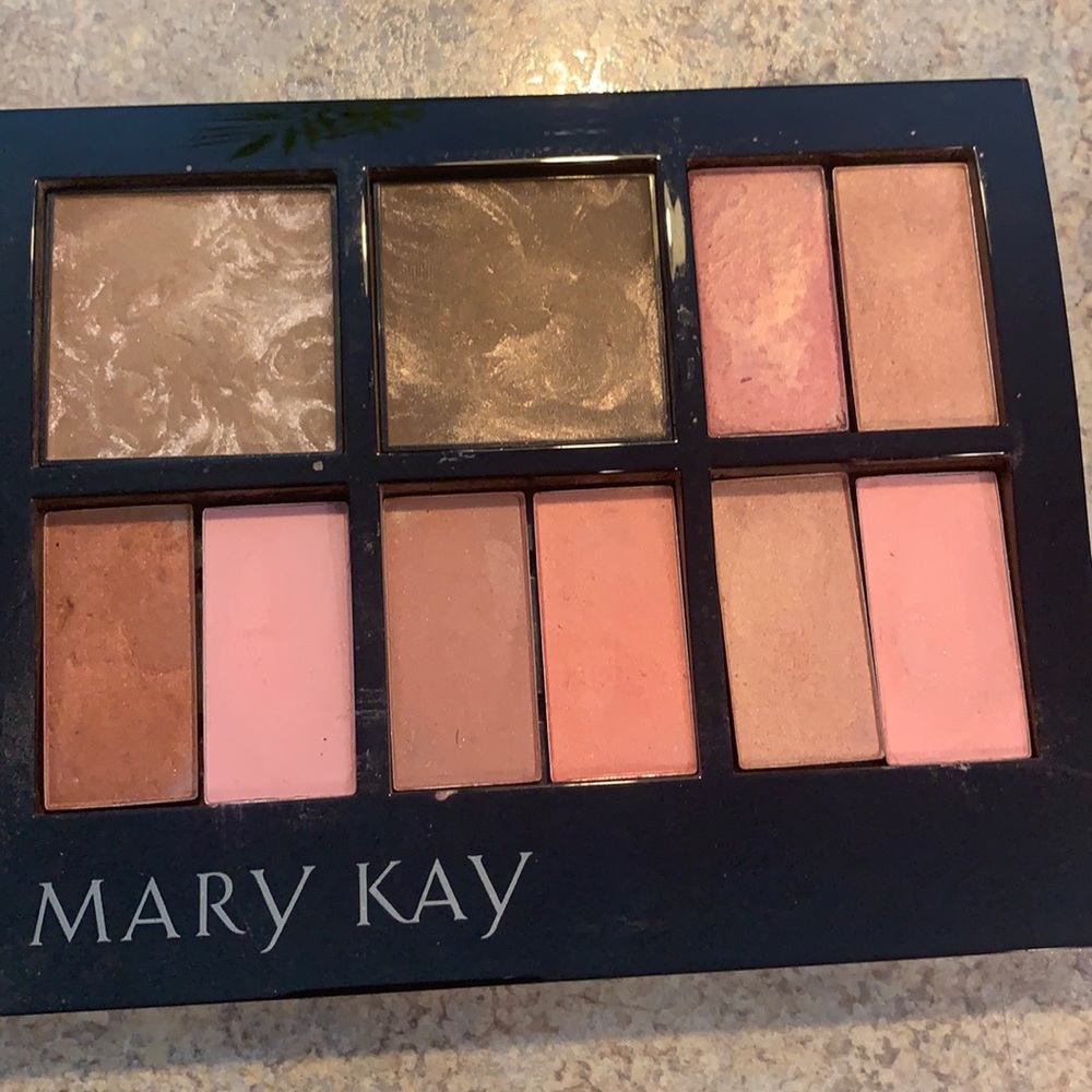Mary Kay Blush /bronzer  tray/compact
